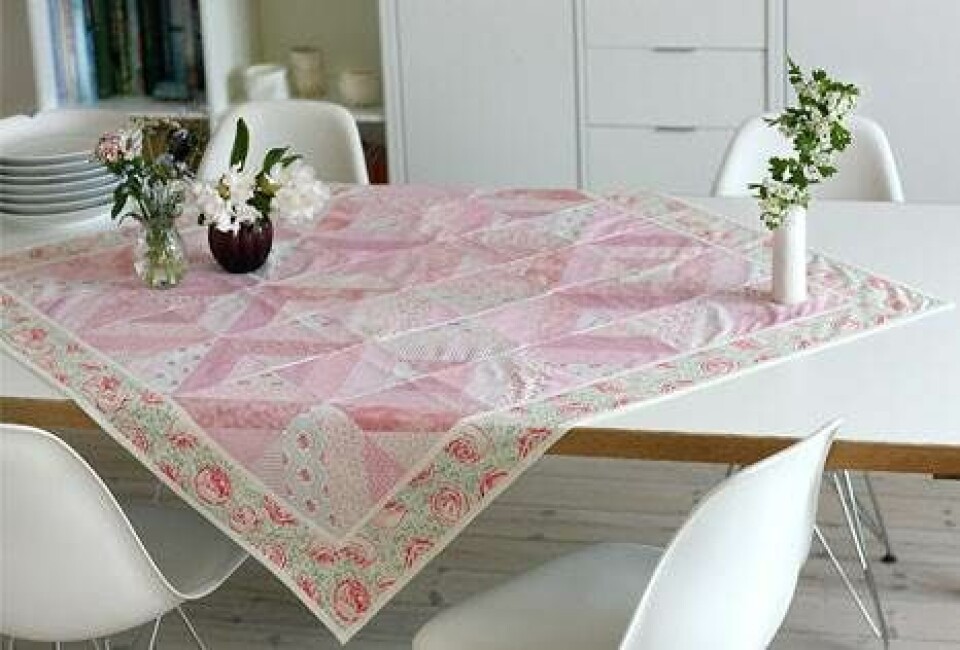 Rosa patchworkdug fra Hendes Verden