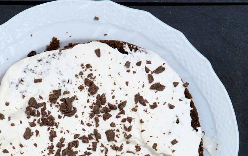 Opskrift på sønderjysk 'brødtorte' – rugbrødslagkage