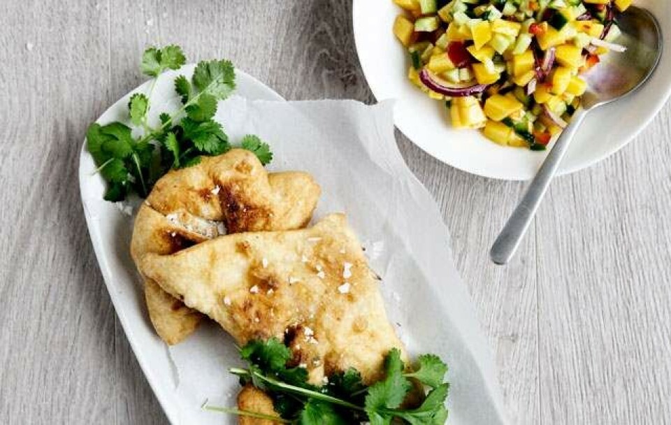 Samosa med kylling & mangosalsa