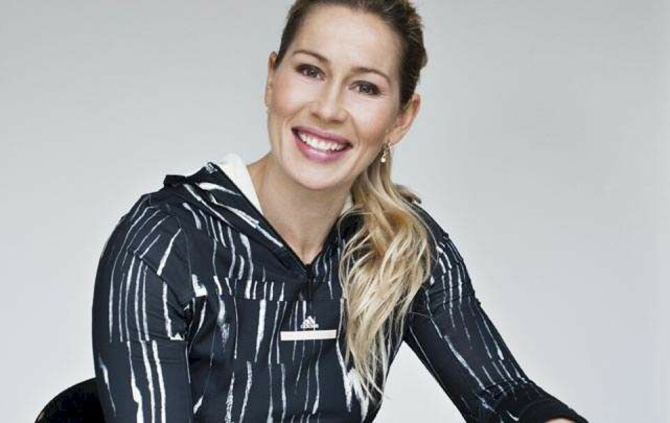 Sophie Fjellvang-Sølling spiser is og kager med god samvittighed - livet er for kort til andet