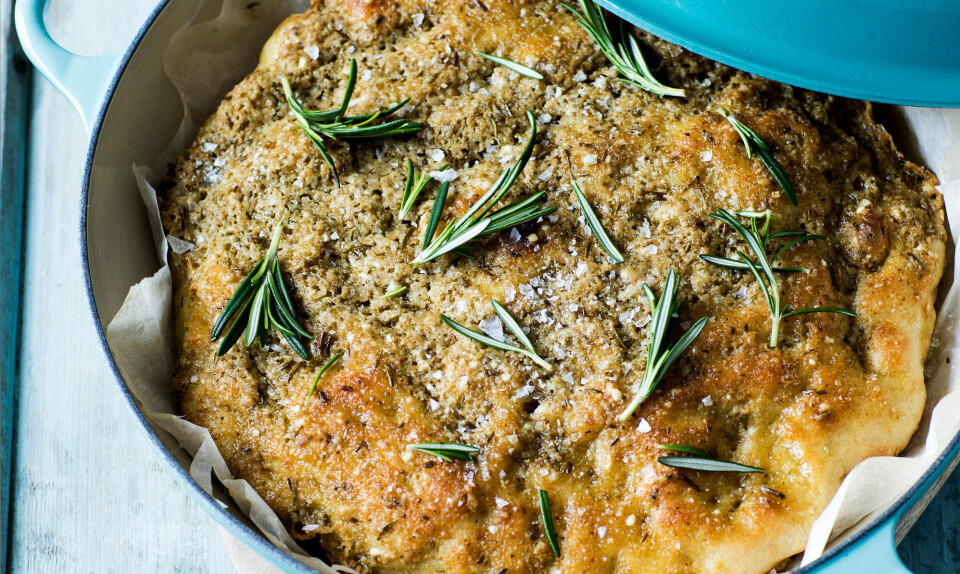 Lækkert grydebrød: Focaccia med rosmarin og oliven