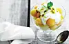 Melonsalat med passionsfrugtsovs
