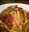 Pollo con crema di carchofi, pancetta e rosmarino