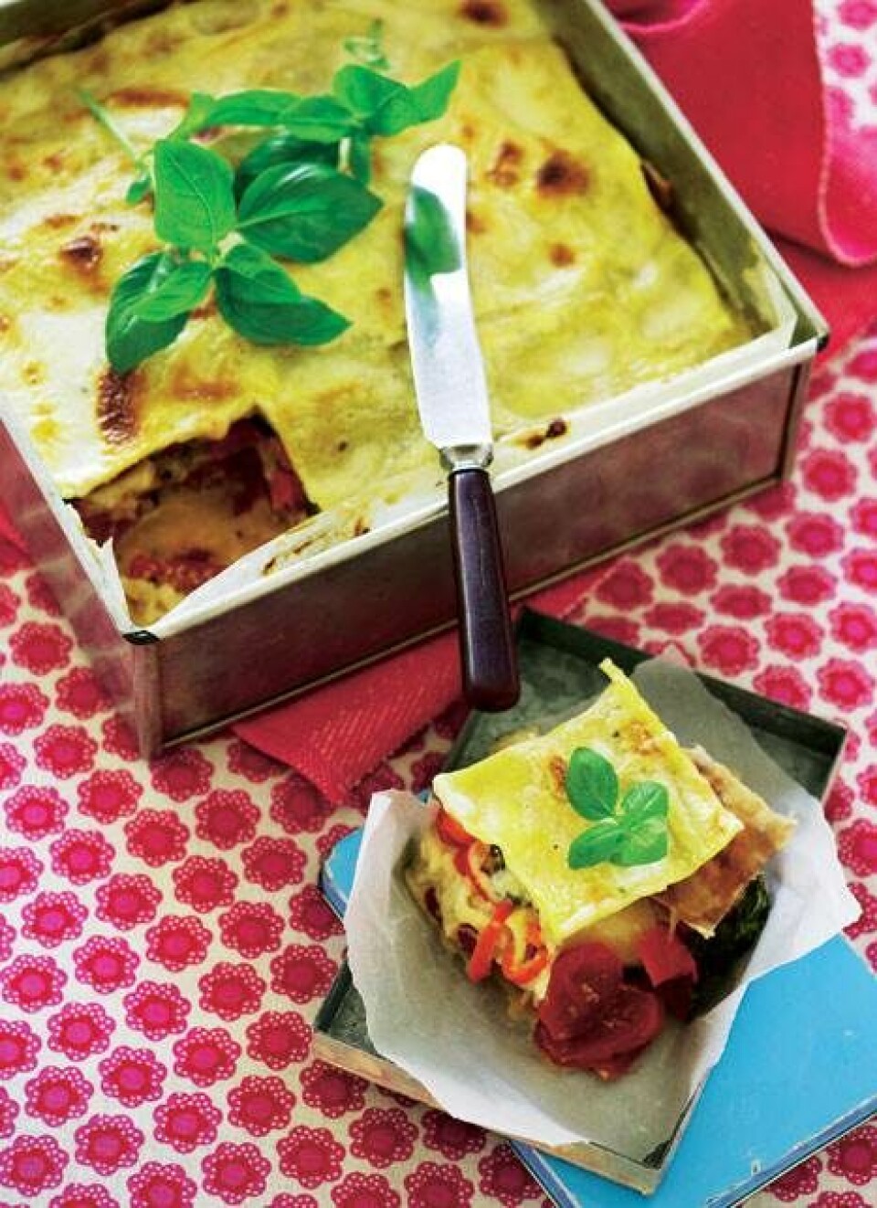 Lasagne med friske tomater og peberfrugt