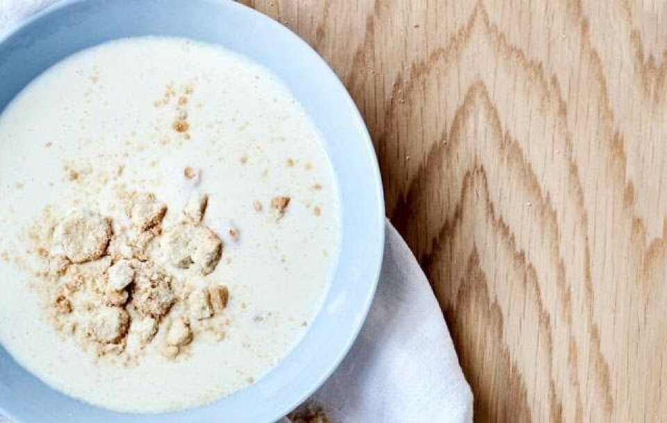 Opskrift på klassisk kærnemælkskoldskål