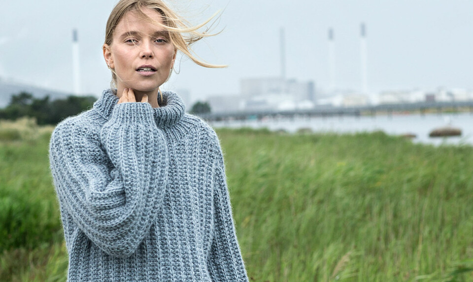 Raglansweater i falsk patent