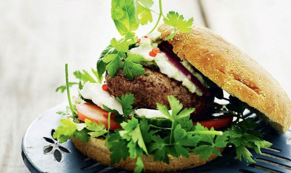 Opskrift på burger ned avocadomousse og gedefeta