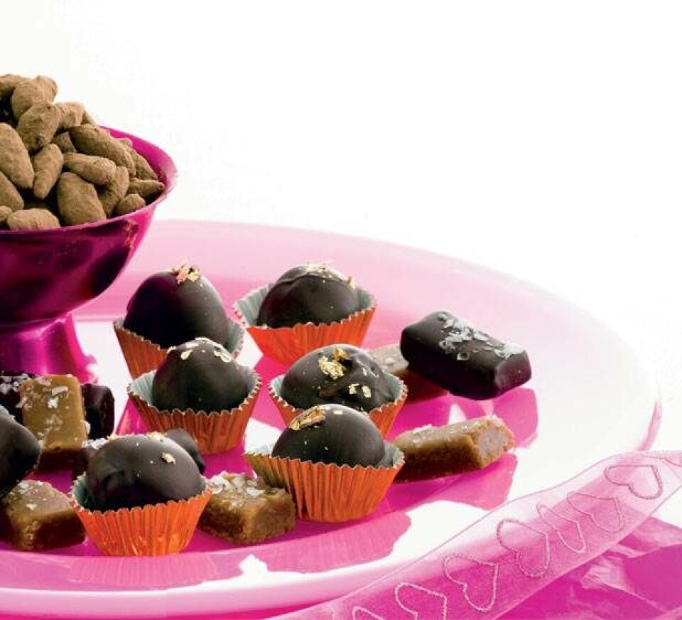Karameller med chokolade og salt