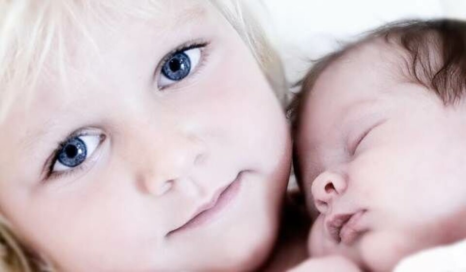 Hvad betyder det egentlig for dit barn at få søskende – på godt og ondt?