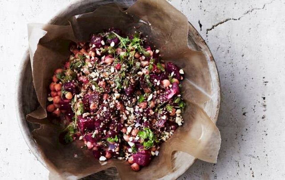 Rødbedesalat med kikærter