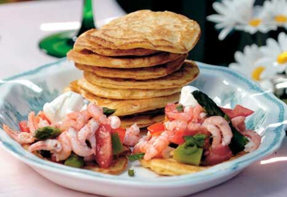 Blinis med asparges og rejer