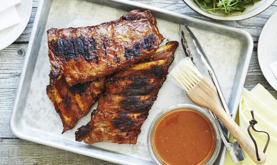 Spareribs på kul- og gasgrill
