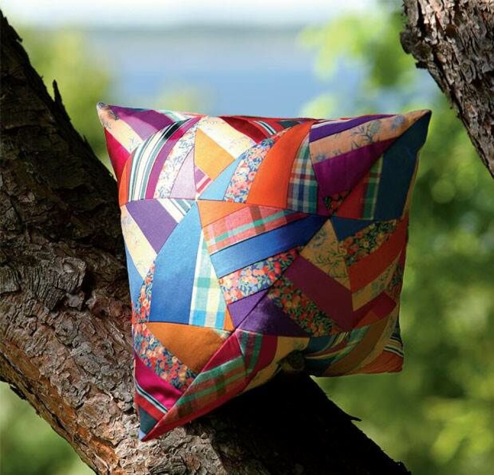 Sy selv: Pyramidepude i patchwork fra Hendes Verden
