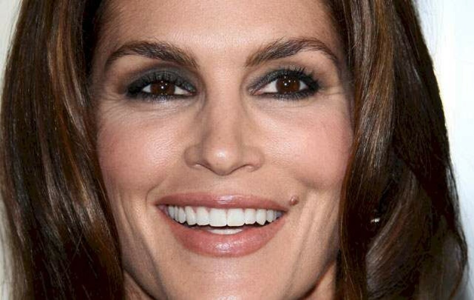Uretoucherede fotos af Cindy Crawford er blevet lækket.