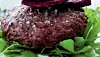 Opskrift på burger med stegte grøntsager