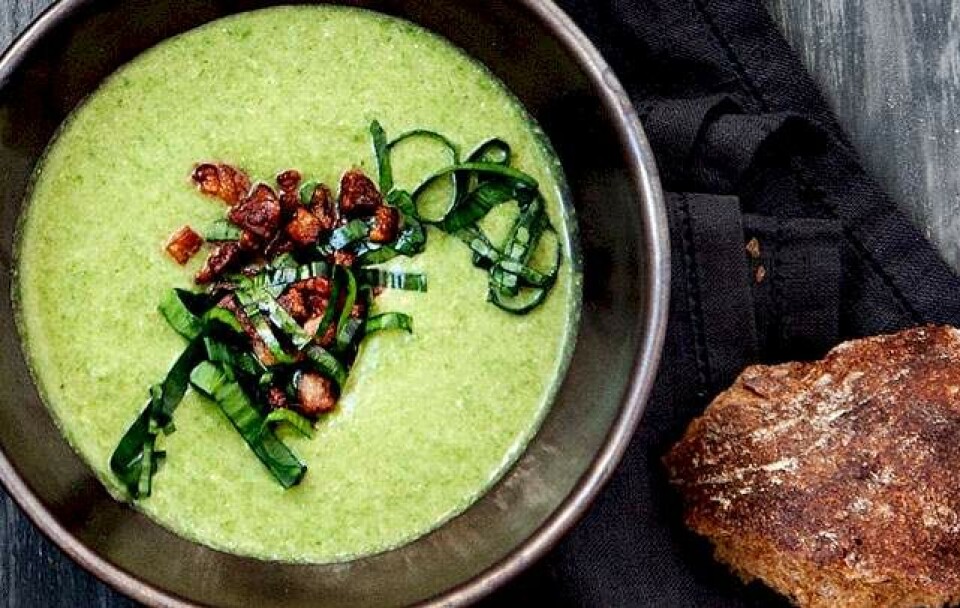Billede 1 - Opskrift på brændenældesuppe med bacon