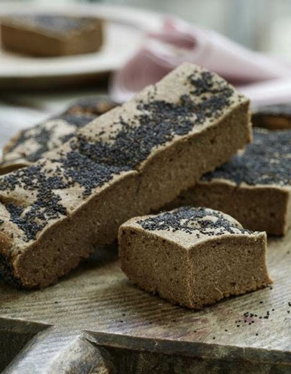 3 dejlige opskrifter på friskbagt morgenbrød - Hendes Verden