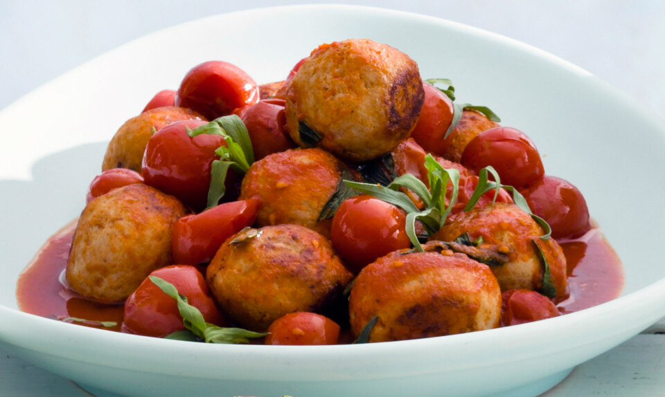 Kødboller i cherrytomatsovs med estragon
