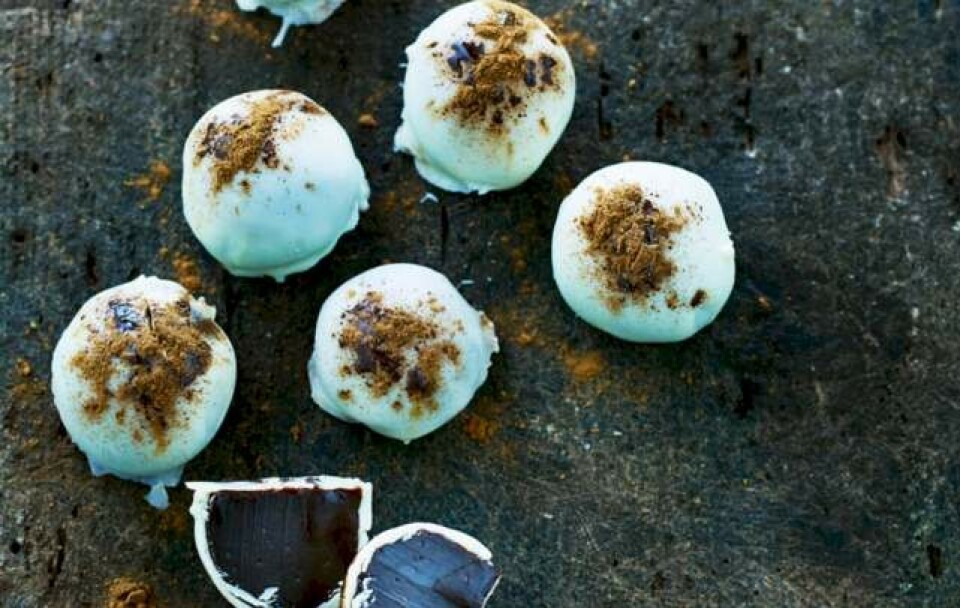 Karameltrøffelkugler med lakrids