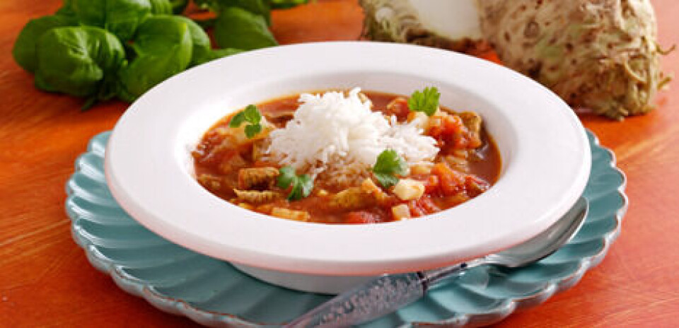 Karrysuppe med wokstrimler