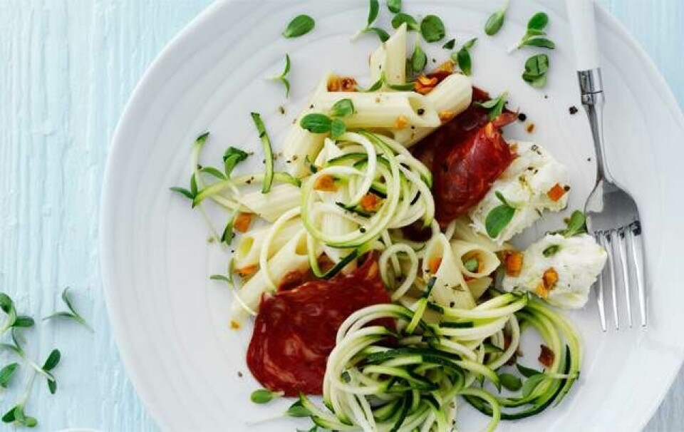 Penne med chorizo, courgette & mozzarella