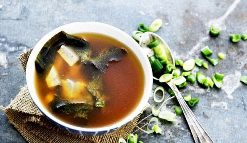 Opskrift på misosuppe med wakametang og tofu