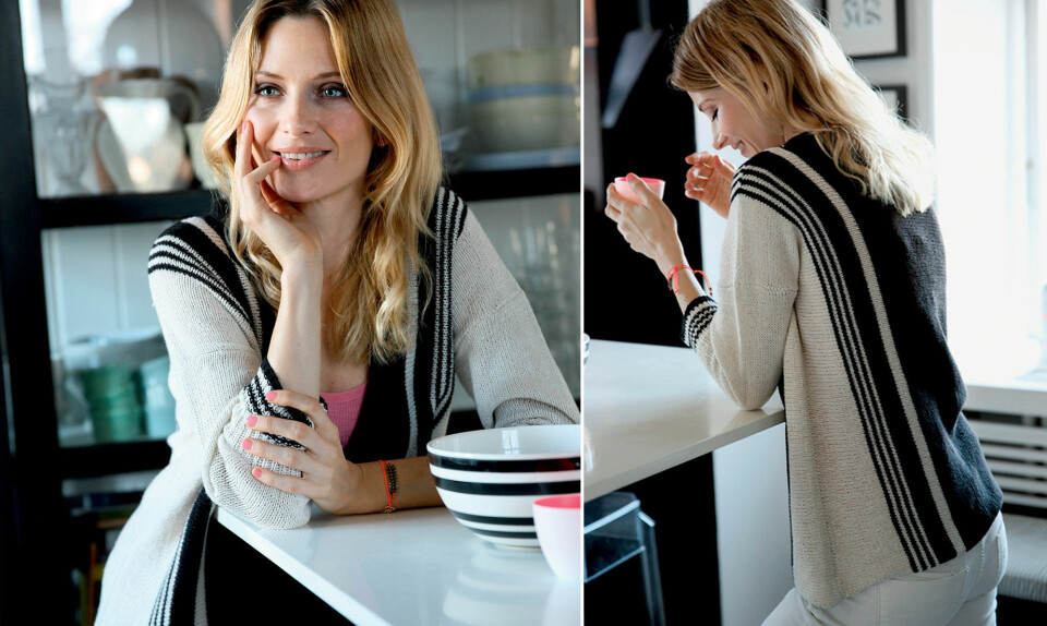 Strik selv: Bred bluse med lodrette striber fra Hendes Verden