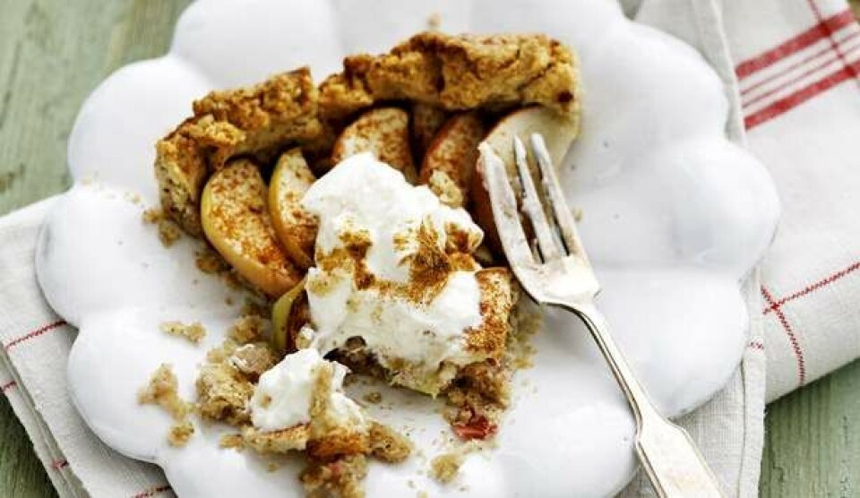 Opskrift på æbletærte med valnøddebund