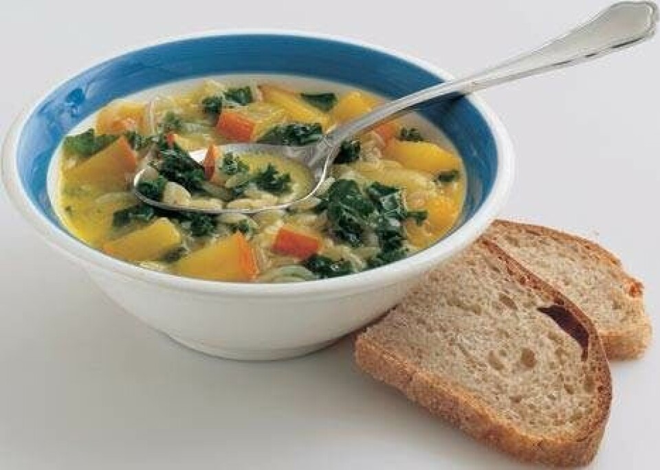 Grønkålssuppe med græskar og appelsin