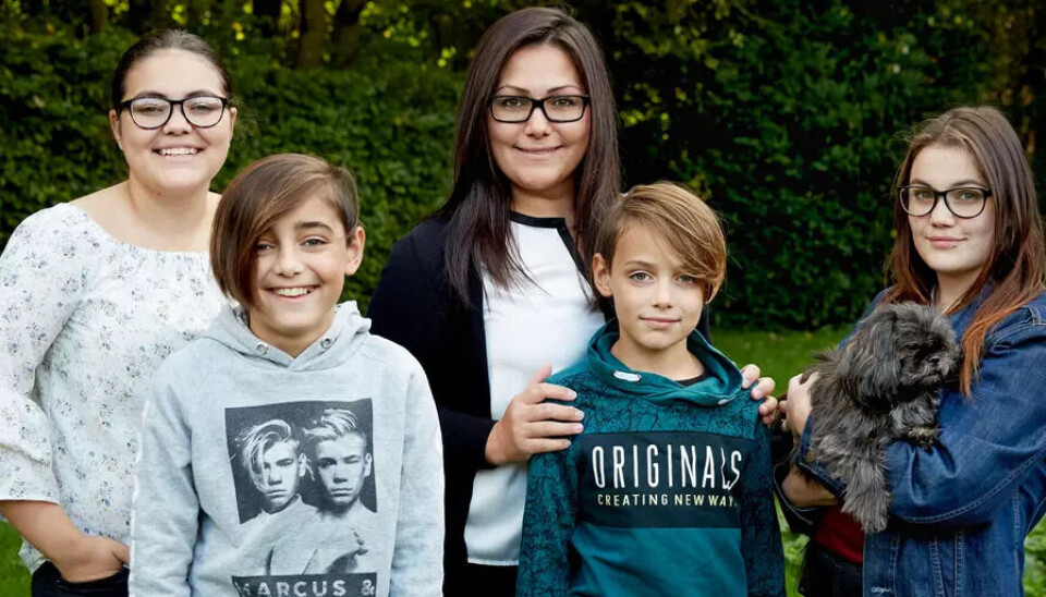 Christina Siguenza med børnene Stephanie, Isabella, Romeo og William.