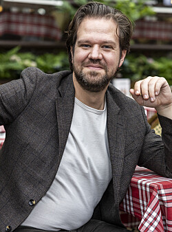 Snart far til to: Thomas Warberg afslører kønnet
