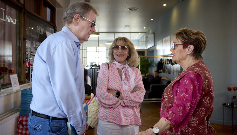 Poul Nyrup Rasmussen sammen med skuespiller Ghita Nørby og Susse Wold.