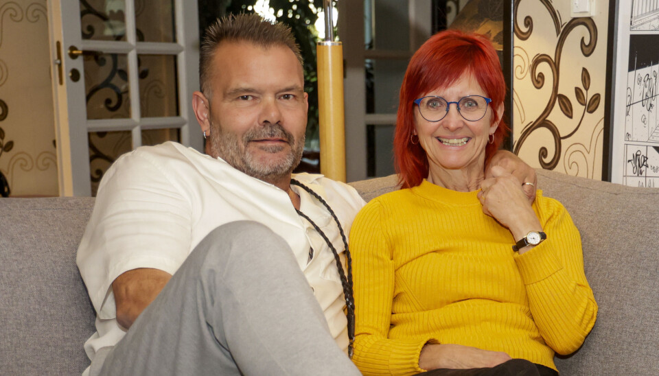 Nu ser Sussi også tv, for Steen elsker fodbold, og så skal de nå ind i sofaen hver tirsdag kl. 20. – Vi ser 'Landmand søger kærlighed' sammen. Det er så hyggeligt, når vi har fundet kærligheden.