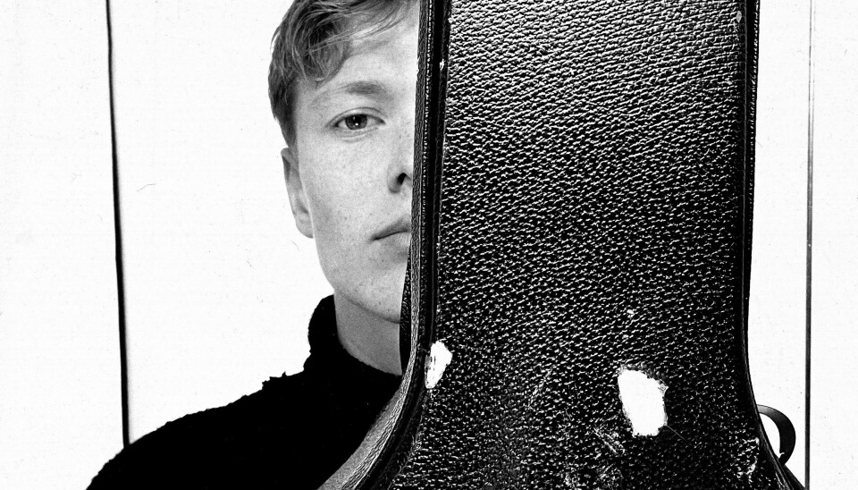 Beinir Troest Rasmussen er 23 år og går under kunster navnet 'Beinir'.