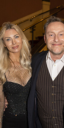 Katherine Diez smider bombe: Var gravid med Adam Prices barn