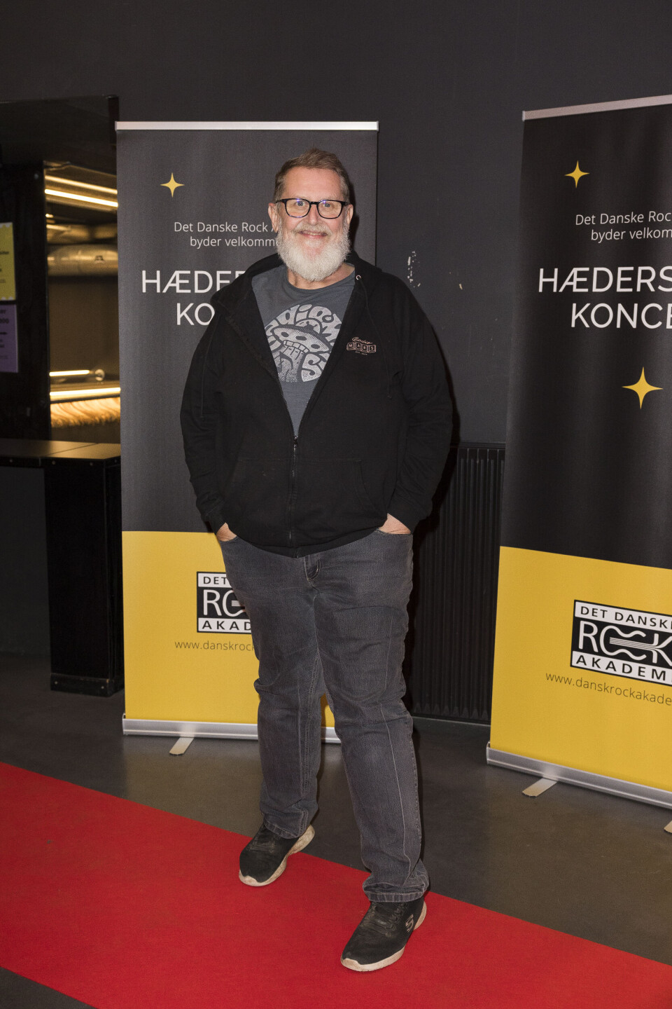 – Jeg har lige fået en ny hofte for to en halv uge siden. Nu har jeg fået skiftet begge, fortalte en glad Alex Nyborg Madsen, 64, der sammen med en række gamle DR-kolleger nu sender sine programmer på radiomars.dk.
