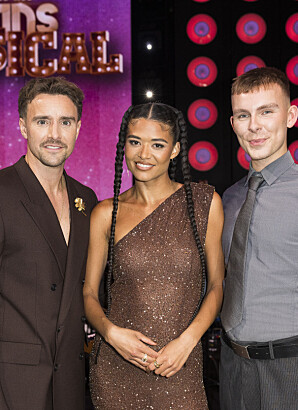 Værterne overrasker: Sjovt twist i 'Vild med dans'