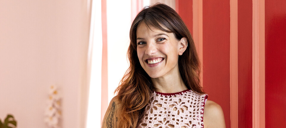 Hækledesigner Rose Svane er især inspireret af 1970’erne: ”Det handler om kærlighed, solskin og glæde”