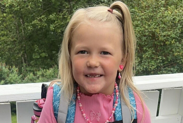 ”Føj, hvad er der sket med dig?” spurgte damen 6-årige Elena – svaret gjorde hendes mor stolt