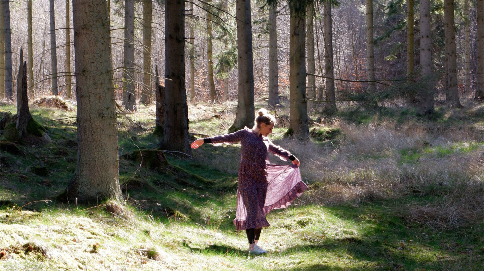 Jenny er skovbader: 'Vi skal turde kigge indad for at få det bedre'
