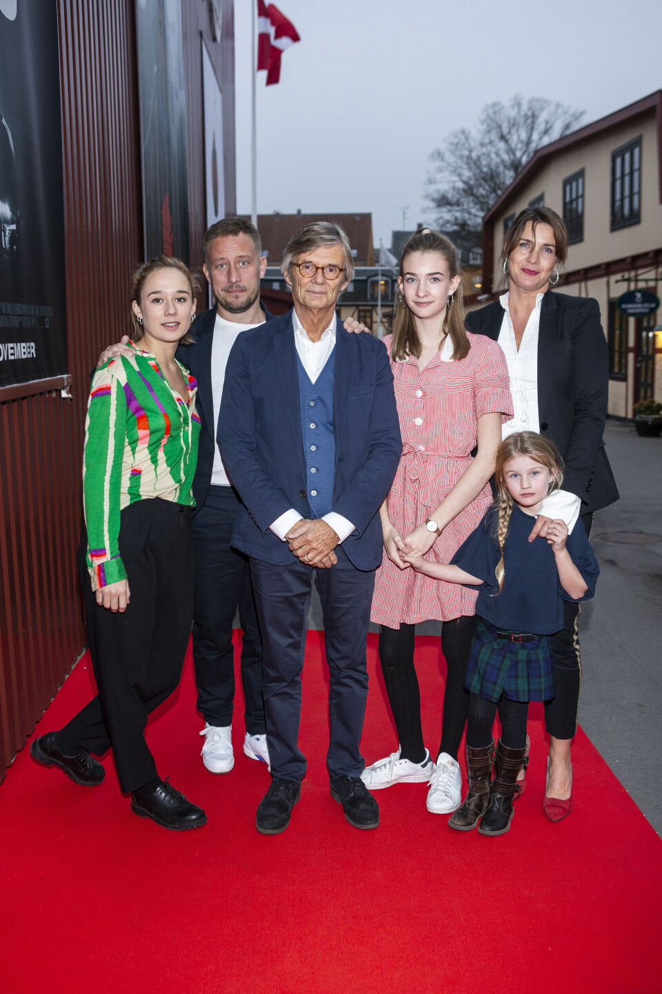 Amarylis på et ældre billede med sine søskende Aya Anemone, 11, Alba, 31, Anders, 46, samt hendes forældre, Bille August, 75, og Sara-Marie Maltha, 52.