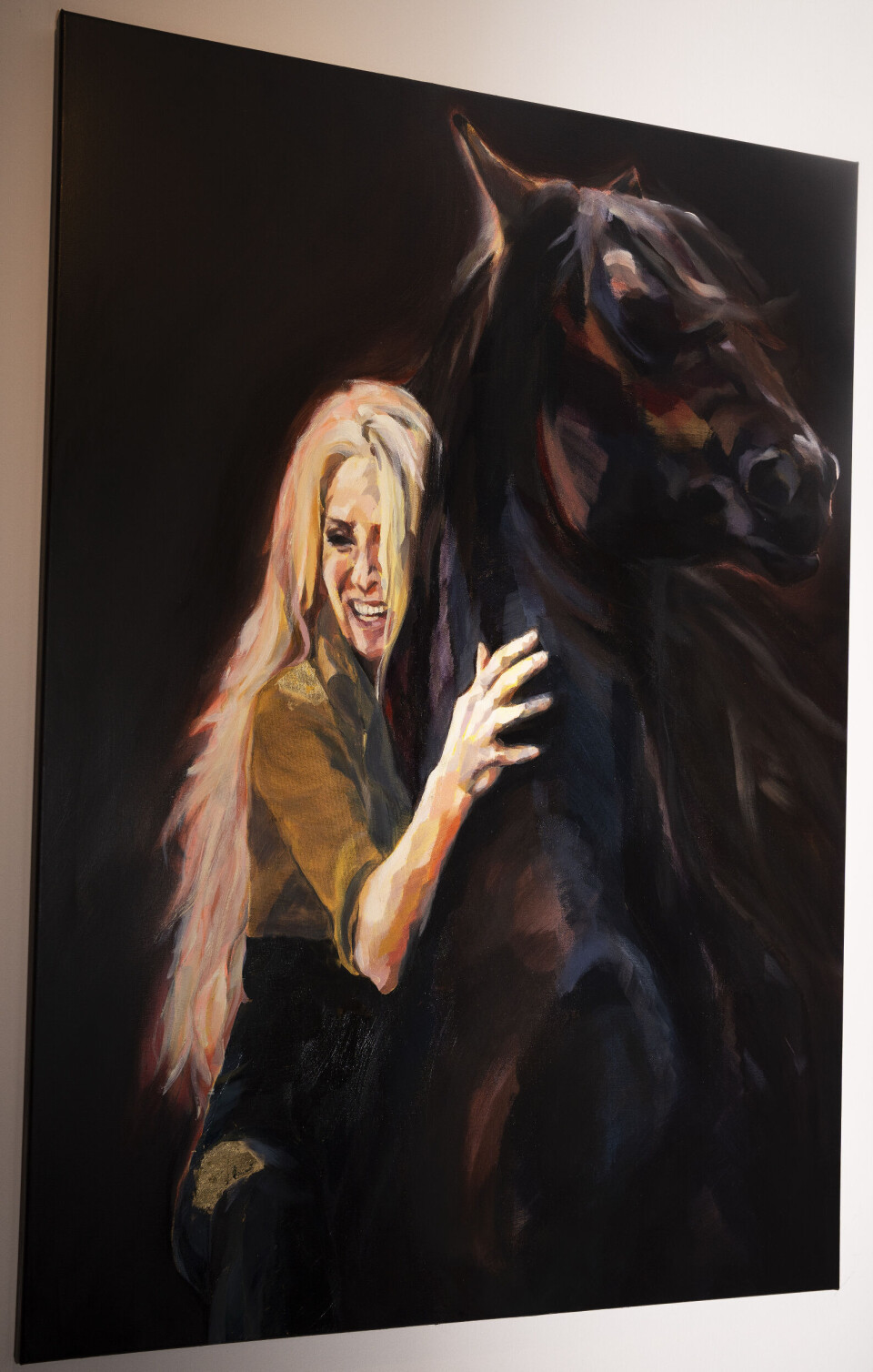 Afsløring af portrætmaleri af Sanne Salomonsen.