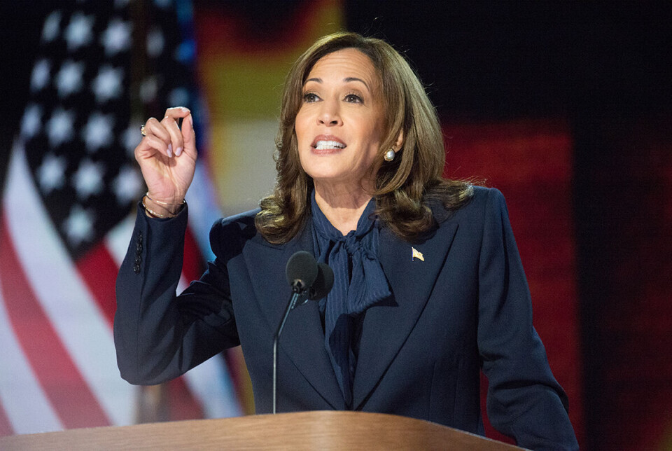 Kamala Harris har fået kritik for ikke at stille op til ”hard talk”-interviews, men i de seneste uger er hun kommet lidt ud af busken. Blandt andet i et interview i '60 minutes', hvor hun blev spurgt ind til f.eks. Israel og Ukraine. Uden at blive konkret gjorde hun det klart, at hun kommer til at fortsætte Bidens udenrigspolitik.