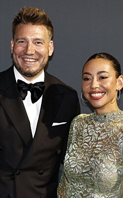 Bendtner på knæ: Det største 'ja'!