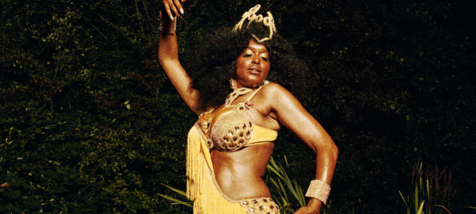 Iris Gold har fået 3 særligt gode råd af sin tante: Få alle sangerens bedste skønhedstips her