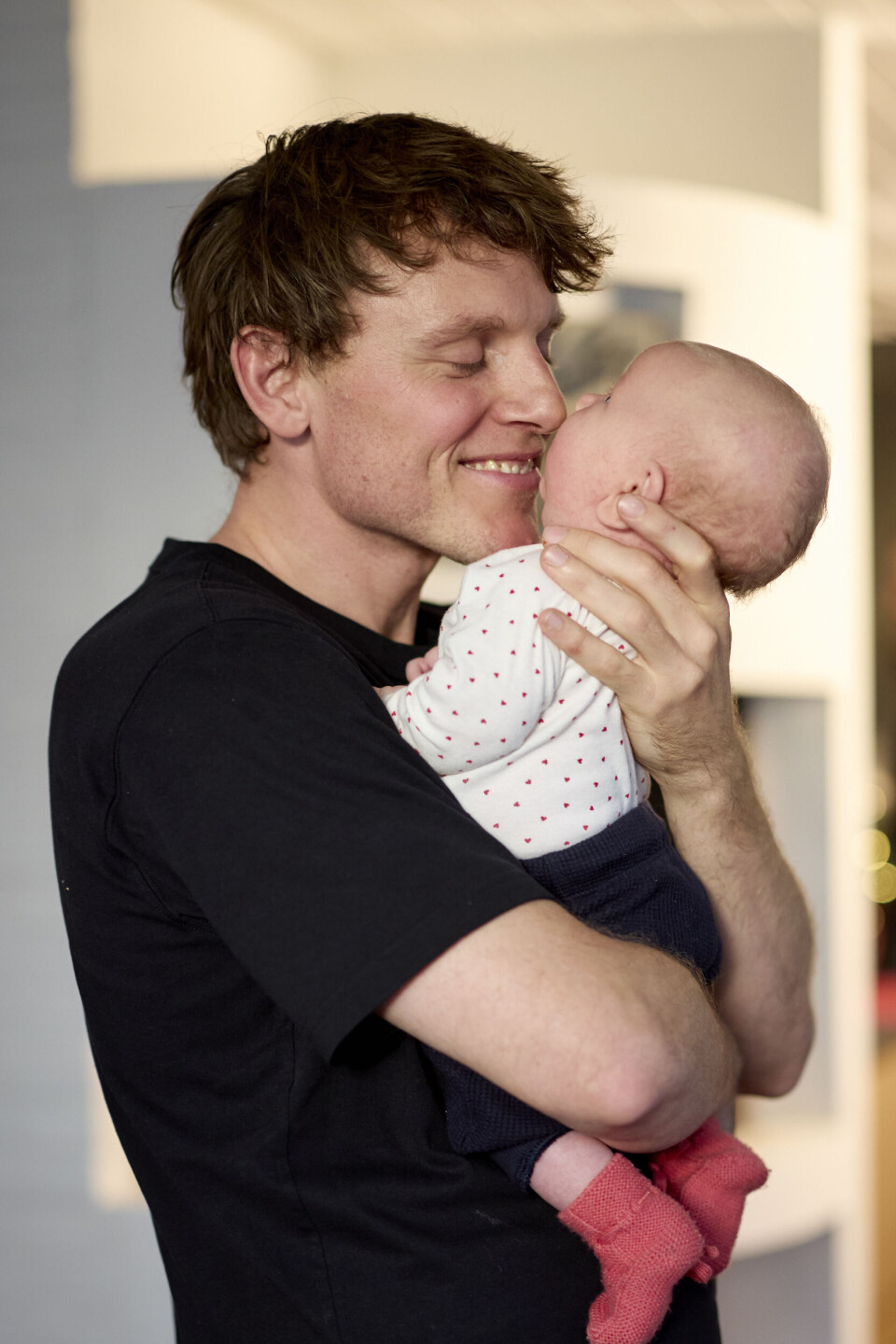 Selvom Franz blev født to uger for tidligt, så er han i fin form med 11 uger på ble-bagen, da HER&NU kigger ind hos familien. – Jeg er meget lykkelig, siger den nybagte far.