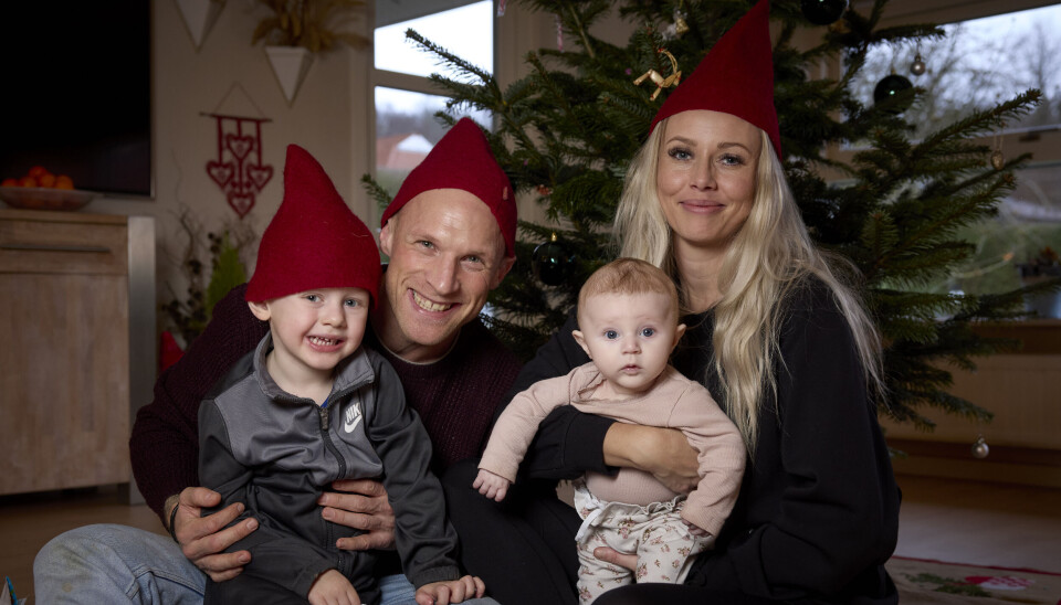 Philip May og Simone Hvenegaard med børnene Vilmar og Athena