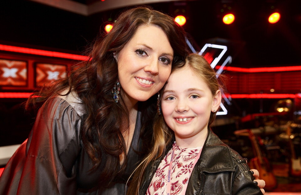 Linda med sin datter til 'X Factor' i 2009