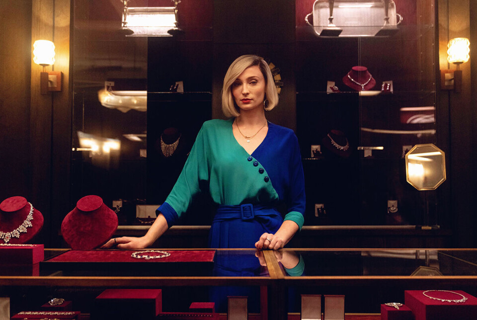 Bag den perfekte facade: Keira Knightley indtager skærmen i spændende dobbeltspil