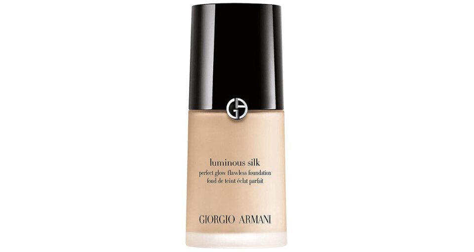 Luminous Silk Foundation, Armani Beauty, 500 kr.
